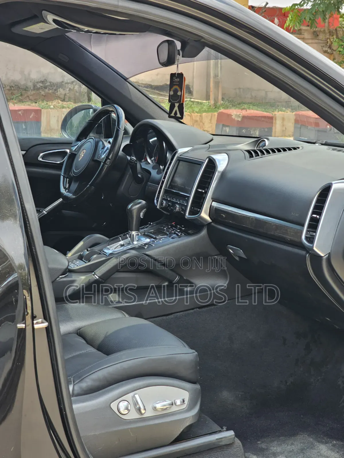 Porsche Cayenne 2012 Black
