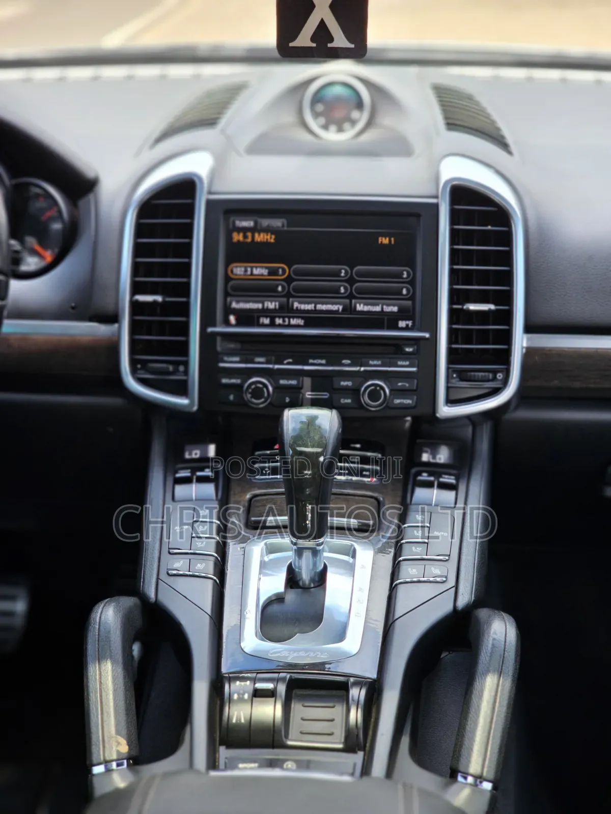 Porsche Cayenne 2012 Black