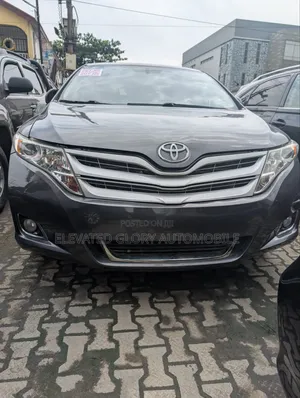Toyota Venza V6 AWD 2010 Gray