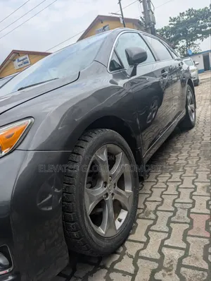 Toyota Venza V6 AWD 2010 Gray