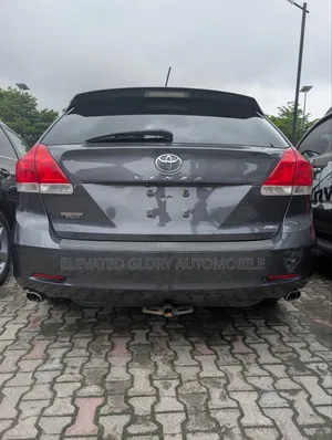 Toyota Venza V6 AWD 2010 Gray