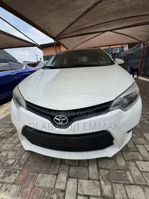Toyota Corolla LE Eco 4dr Sedan (1.8L 4cyl CVT) 2014 White