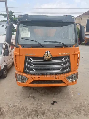 CNHTC Howo 2018 Orange