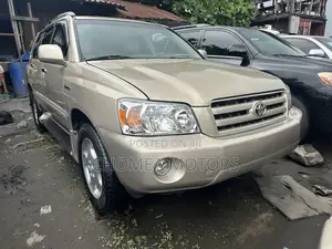 Toyota Highlander 2006 Gold