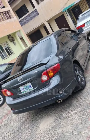 Toyota Corolla S 4dr Sedan (1.8L 4cyl 4A) 2009 Gray