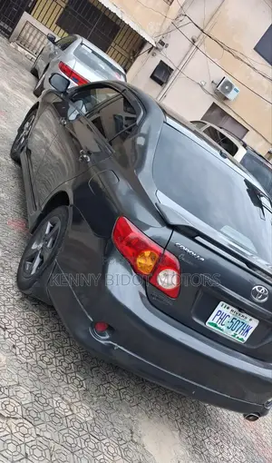 Toyota Corolla S 4dr Sedan (1.8L 4cyl 4A) 2009 Gray