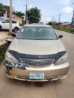 Toyota Camry 2008 Gold