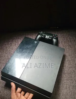 Play Station 4