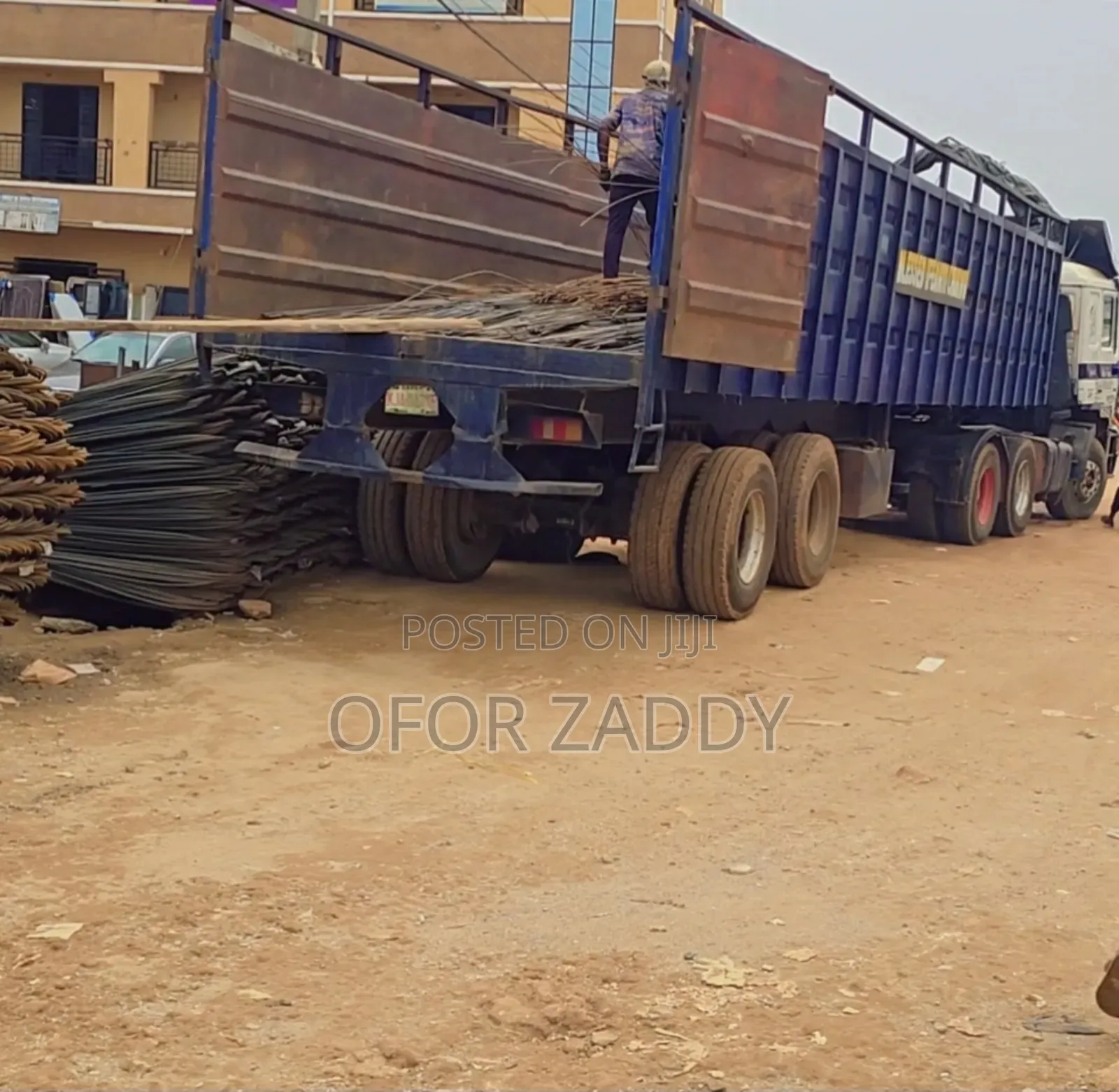 Iron Rod Distributor