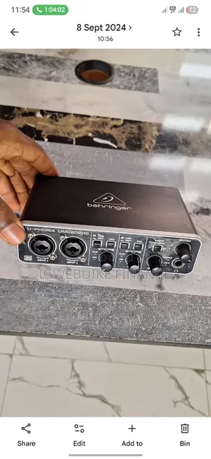 Bheringer U-Phoria Umc 202 Hd