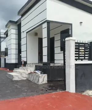 3bdrm Bungalow in Warri for sale