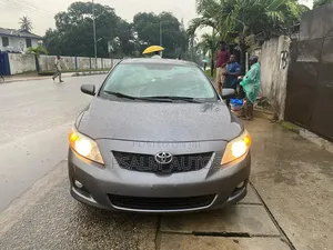 Toyota Corolla 2009 Gray
