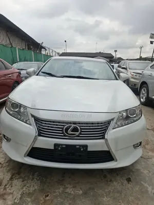 Lexus ES 2016 White