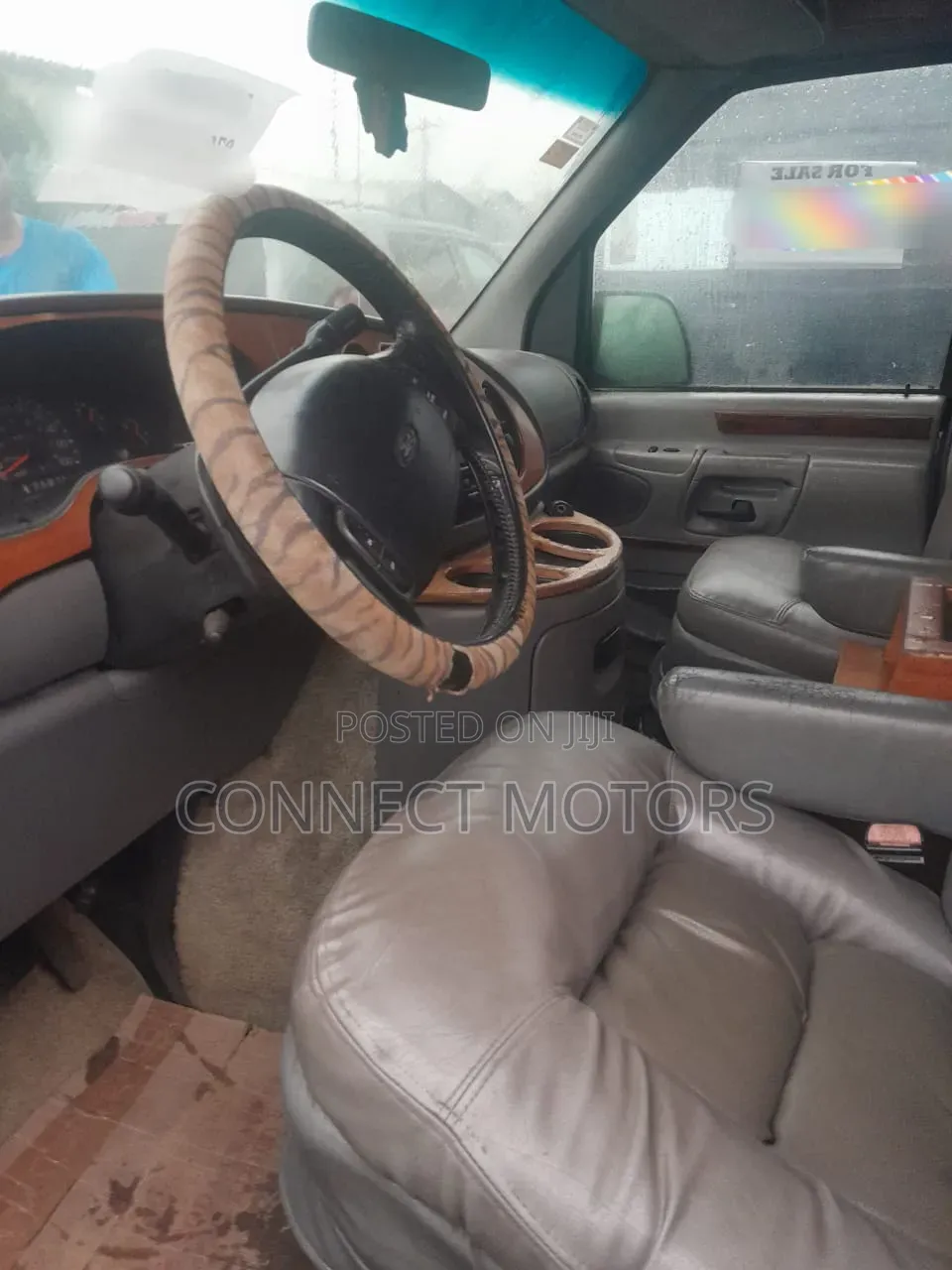 Ford E250 2006 Black
