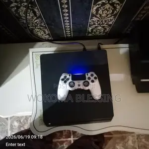 Ps4 Slim For Sale Very Sharp Like New