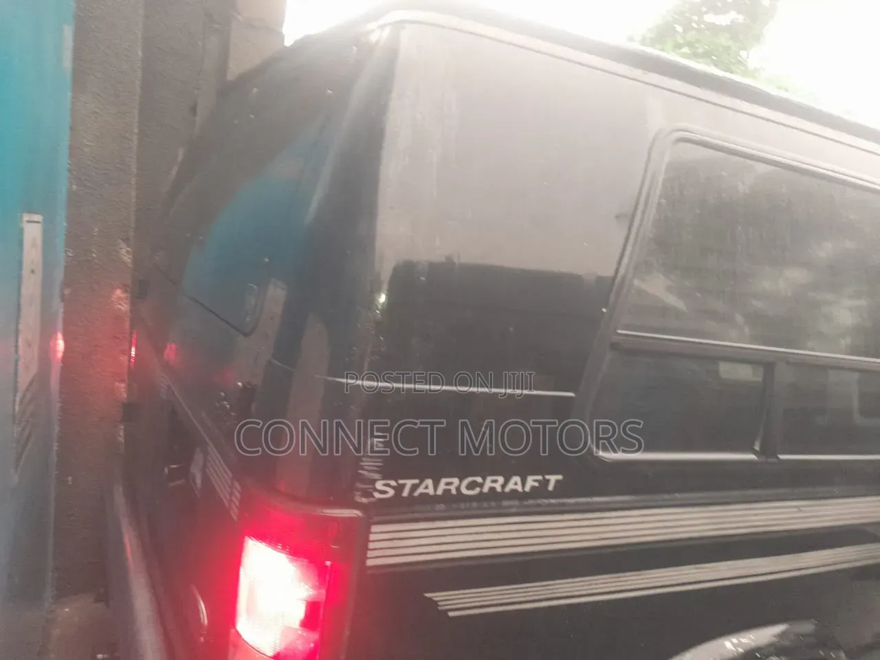 Ford E250 2006 Black