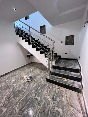4bdrm Townhouse / Terrace in Dakwo District for rent