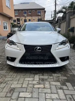 Lexus IS 2015 Off white