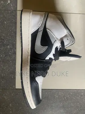 Nike Air Jordan Sneakers