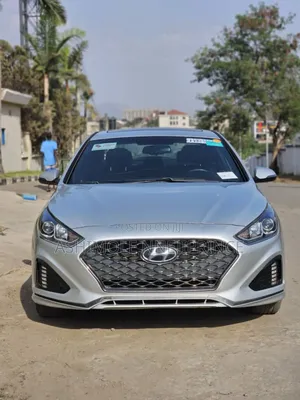 Hyundai Sonata SE 2019 Silver