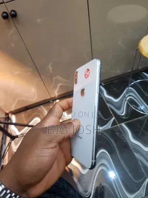 Apple iPhone XS Max 64 GB White