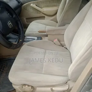 Honda Civic 2006 Gray