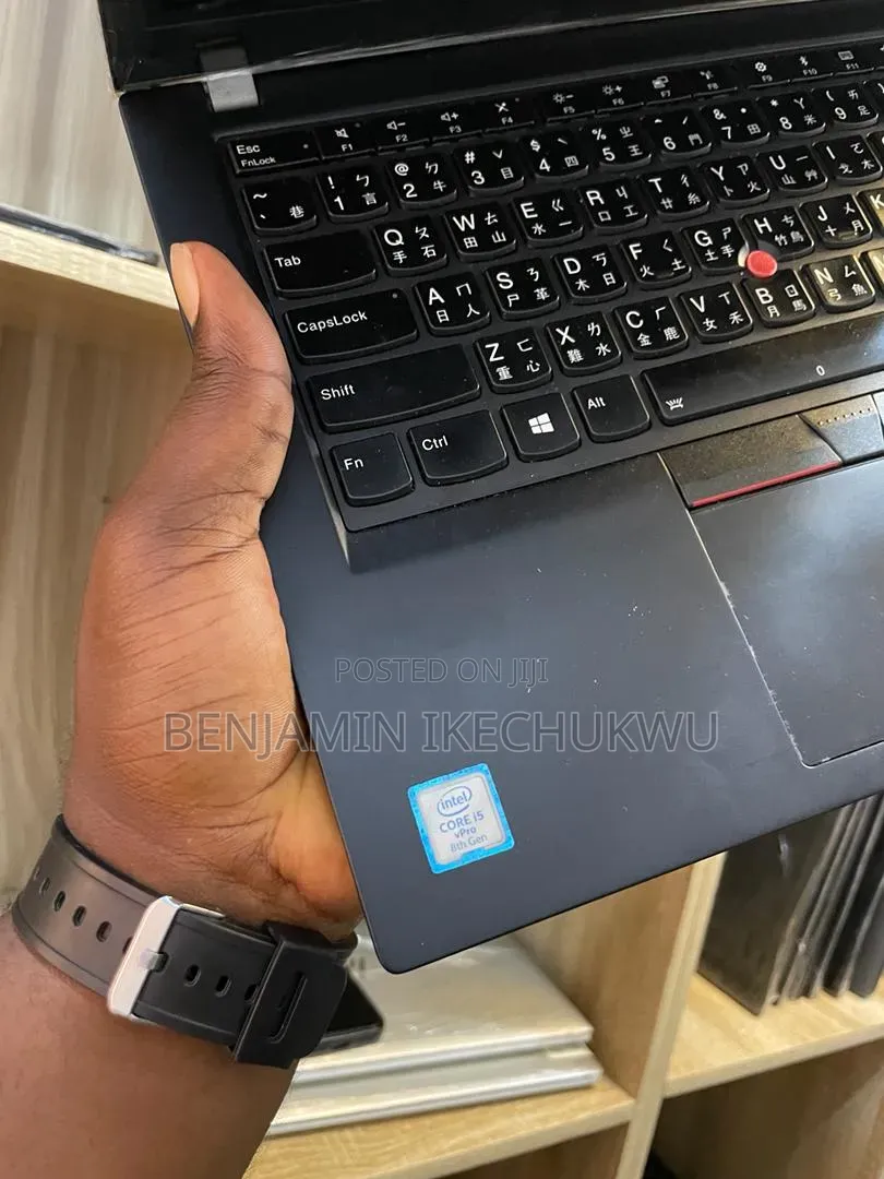 Laptop 8GB Intel Core i5 SSD 256GB
