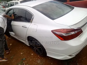 Honda Accord 2017 White