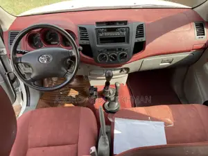 Toyota Hilux 2008 White
