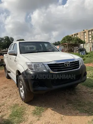 Toyota Hilux 2008 White