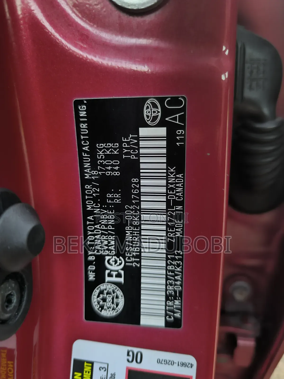 Toyota Corolla LE Eco (1.8L 4cyl 2A) 2019 Red