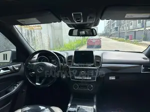 Mercedes-Benz GLE-Class 2016
