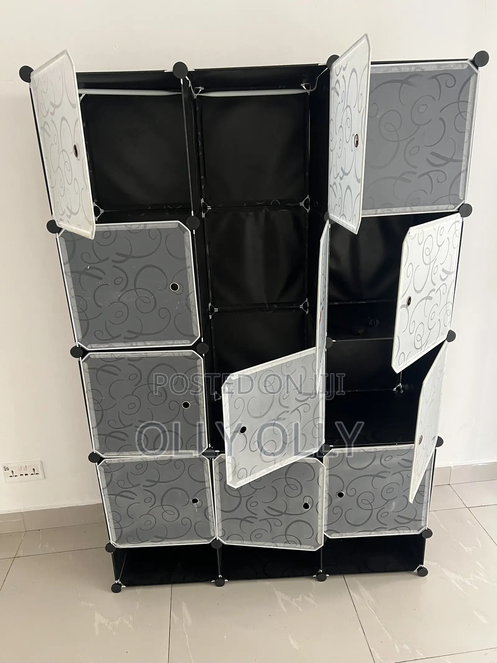 Canvas Wardrobe