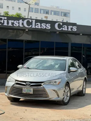 Toyota Camry 2016 Silver