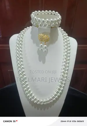 Elegant White Pearl Jewelry Set