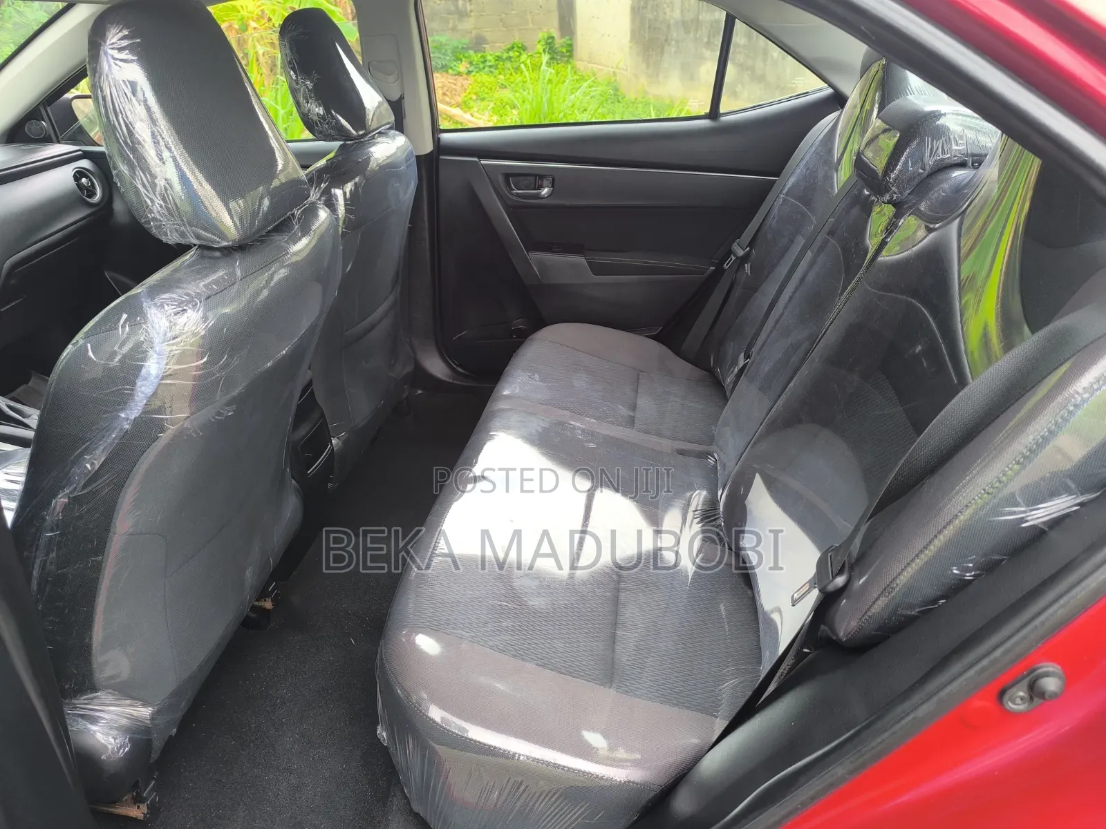Toyota Corolla LE Eco (1.8L 4cyl 2A) 2019 Red