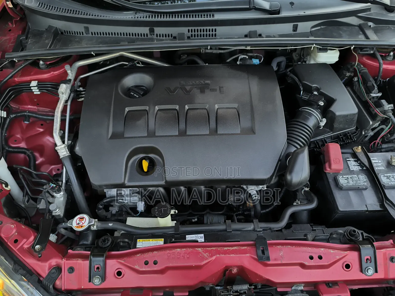 Toyota Corolla LE Eco (1.8L 4cyl 2A) 2019 Red