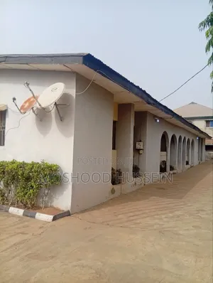 Furnished 3bdrm Block of Flats in Taoheed Road Basin for sale