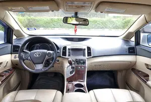 Toyota Venza XLE AWD V6 2013 Off white