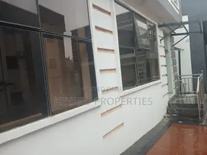 3bdrm Apartment in Wuse 2 for rent