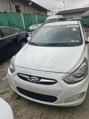 Hyundai Accent 2010 White