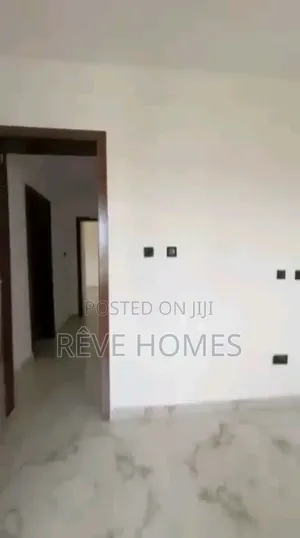 Furnished 3bdrm Block of Flats in Alaka Estate for rent