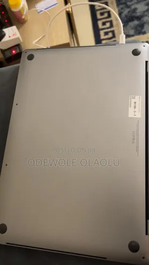 New Laptop Apple MacBook Pro 2019 12GB Intel Core i7 SSD 512GB