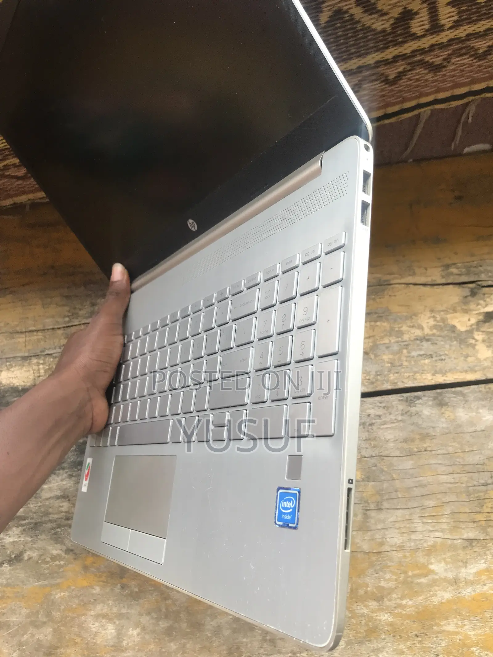 Laptop HP 15-dw3031 8GB Intel Celeron HDD 1T
