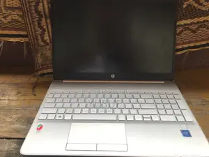 Laptop HP 15-dw3031 8GB Intel Celeron HDD 1T