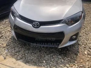 Toyota Corolla 2015 White