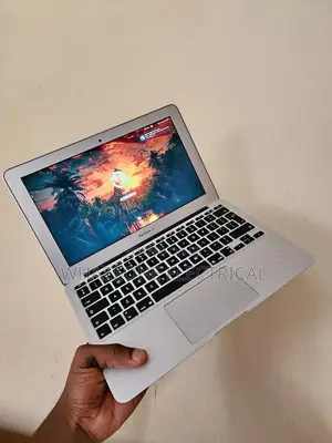 Laptop Apple MacBook Air 2015 8GB Intel Core i5 eMMC 128GB