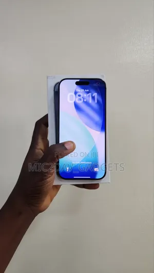 Apple iPhone 16 128 GB Silver