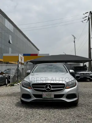 Mercedes-Benz C300 2016 Silver
