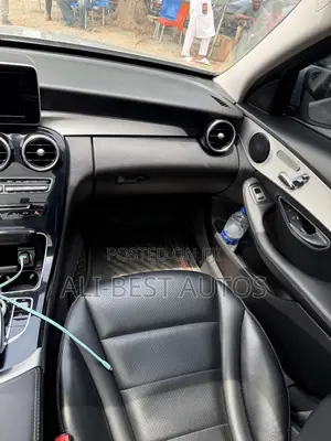 Mercedes-Benz C300 2016 Silver